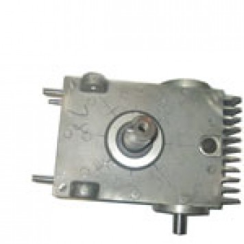 Коробка передач в сборе левая, QUM65B-10-07 -0